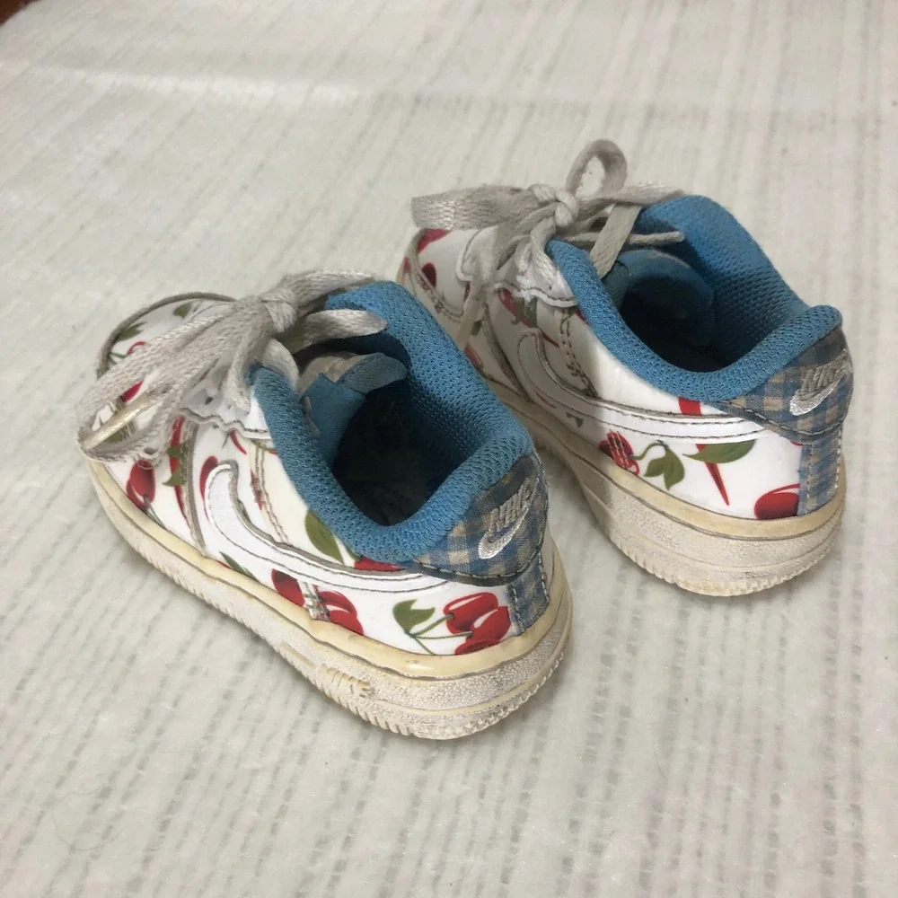 Nike Air Force 1 Cherry Print Sneakers Blue Trim Toddler‎ Shoes Size 6